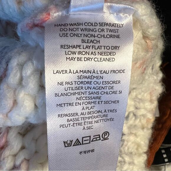 Urban Outfitters Cameron Confetti Cable Knit Crop Cardigan - Picture 13 of 13